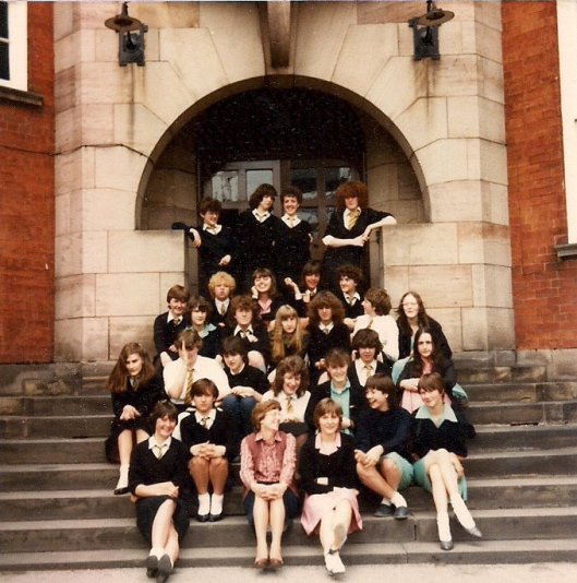 983846_10201112731925162_162923782_n