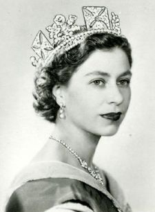 Queen_Elizabeth_II_Photographic_Portrait_by_Dorothy_Wilding.jpg